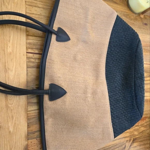 Large Beach Tote Boutique EUC - Picture 3 of 6